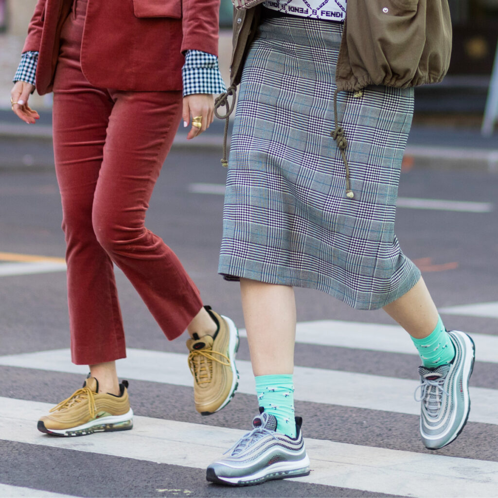 کفش زنانه مردانه کتانی اسپرت